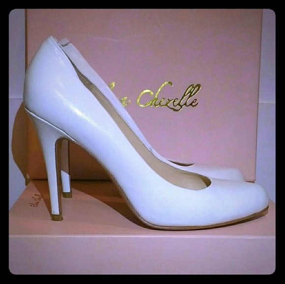 White Bridal Shoes (US size 7.5) - Picture 1 of 8